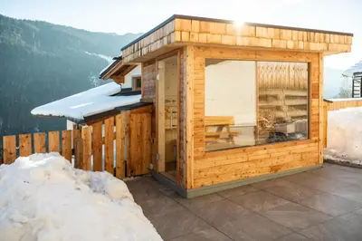 Ein allgemeiner Bergblick oder ein Berglick von des Chalets aus