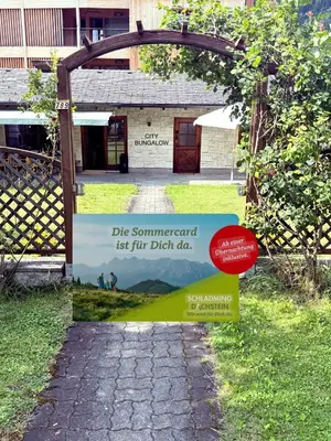 Ein Zertifikat, Auszeichnung, Logo oder anderes Dokument, das in der Unterkunft City Bungalow ausgestellt ist