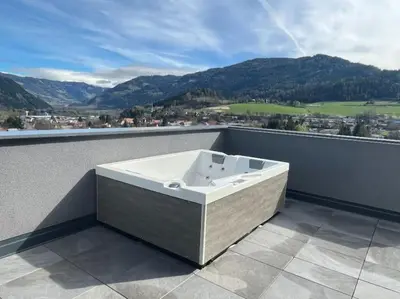 Ein allgemeiner Bergblick oder ein Berglick von der Ferienwohnung aus