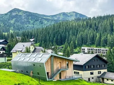 Ein allgemeiner Bergblick oder ein Berglick von der Ferienwohnung aus