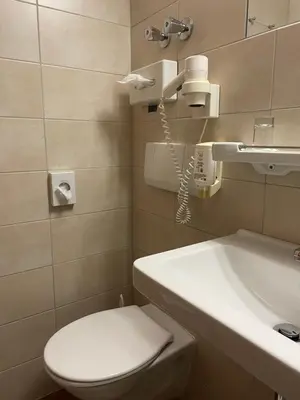 Ein Badezimmer in der Unterkunft OptimaMed Gesundheitsresort Bad Wimsbach