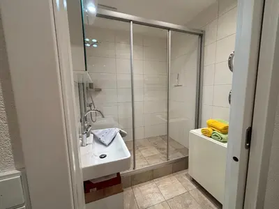 Ein Badezimmer in der Unterkunft Ferienwohnung Rudolfstraße