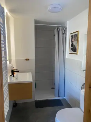 Ein Badezimmer in der Unterkunft Sacherl am Bacherl