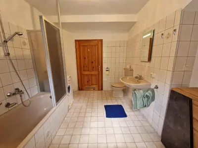 Ein Badezimmer in der Unterkunft Ferienwohnungen Viktoria Buchegger