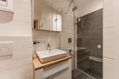 Ein Badezimmer in der Unterkunft Studio UND Berg