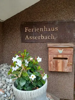 Ein Zertifikat, Auszeichnung, Logo oder anderes Dokument, das in der Unterkunft Ferienwohnungen Asterbach ausgestellt ist