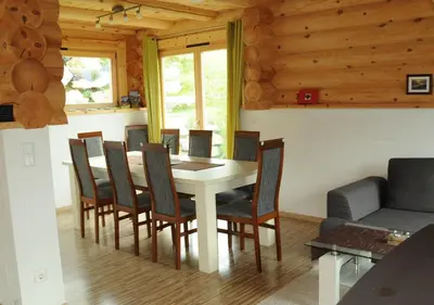 Ein Sitzbereich in der Unterkunft Ferienhaus Stoiser