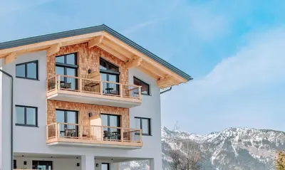 Ein allgemeiner Bergblick oder ein Berglick von der Ferienwohnung aus