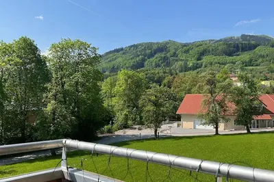 Ein allgemeiner Bergblick oder ein Berglick von der Ferienwohnung aus