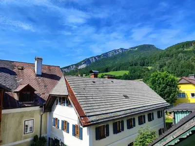 Ein allgemeiner Bergblick oder ein Berglick von des Hotels aus