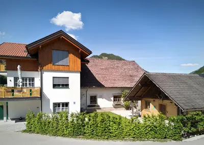Das Gebäude in dem sich das Chalet befindet
