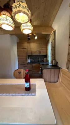 Küche/Küchenzeile in der Unterkunft Seppenbauernhütte in Bad Ischl im Salzkammergut