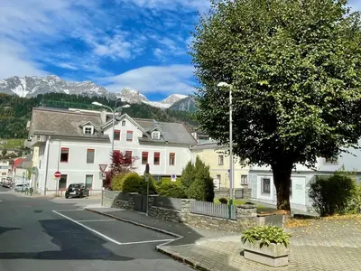 Ein allgemeiner Bergblick oder ein Berglick von der Ferienwohnung aus