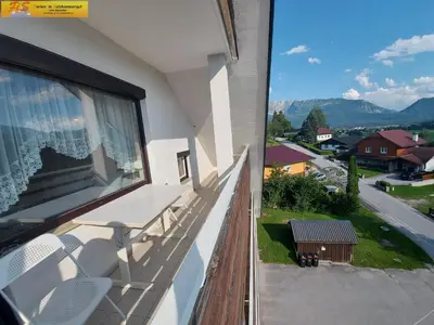 Ein allgemeiner Bergblick oder ein Berglick von der Ferienwohnung aus