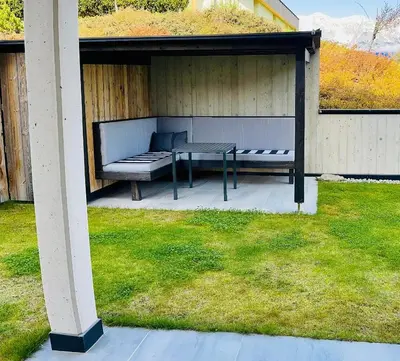 Ein Garten an der Unterkunft Chalets Almadel by Schladmingurlaub