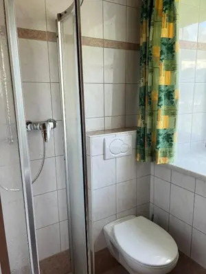 Ein Badezimmer in der Unterkunft Haus Peter