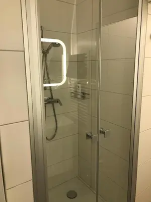 Ein Badezimmer in der Unterkunft Kleine feine Wohnung Gmunden City