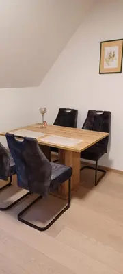 Ein Sitzbereich in der Unterkunft Apartment Gertraud