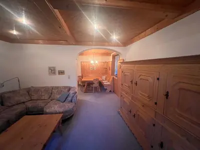 Ein Sitzbereich in der Unterkunft Apartment 8 Grüner Baum Alpendorf