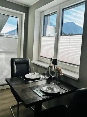 Ein allgemeiner Bergblick oder ein Berglick von der Ferienwohnung aus