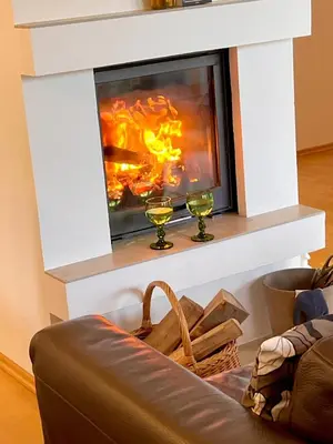 Ein Sitzbereich in der Unterkunft Chalet Attersee - ganzes Ferienhaus, Seeblick, Kamin, Sauna