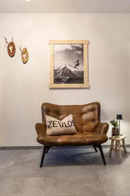 Ein Sitzbereich in der Unterkunft Zeitlos Apartments Flachau