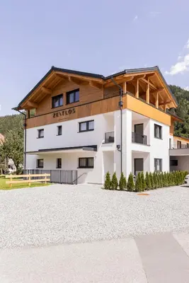 Ein allgemeiner Bergblick oder ein Berglick von der Ferienwohnung aus