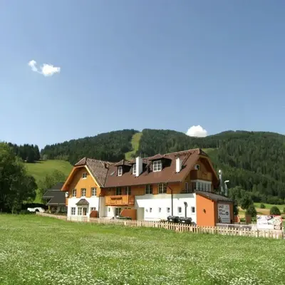 Vogue Apartment in Sankt Margarethen im Lungau near Ski Lift