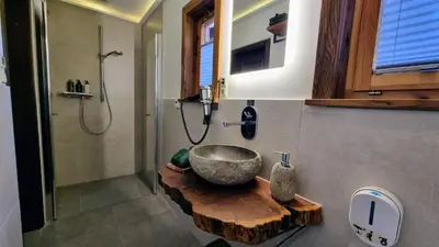 Ein Badezimmer in der Unterkunft Chalet SonnSeitn