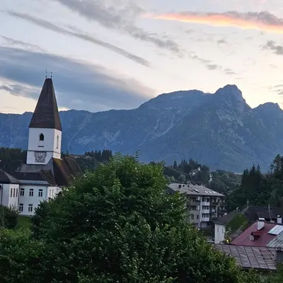 Ein allgemeiner Bergblick oder ein Berglick von der Ferienwohnung aus