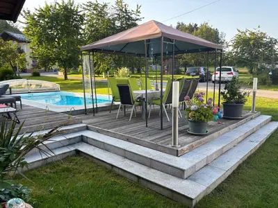 Der Swimmingpool an oder in der Nähe von Pension Hutterer