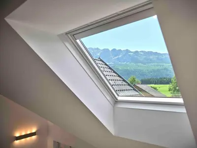 Ein allgemeiner Bergblick oder ein Berglick von der Ferienwohnung aus