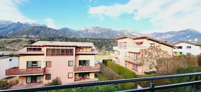 Ein allgemeiner Bergblick oder ein Berglick von der Ferienwohnung aus