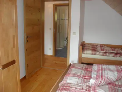 Ein Bett oder Betten in einem Zimmer der Unterkunft Bio-Bergbauernhof Möslhof