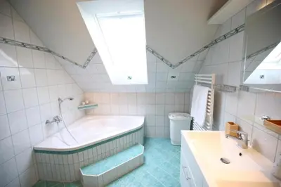 Ein Badezimmer in der Unterkunft Ferienhaus Aich by Alpenidyll Apartments