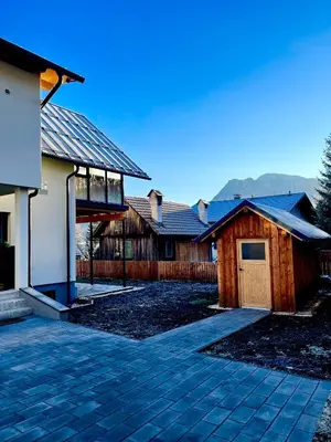 Das Gebäude in dem sich die Ferienwohnung befindet