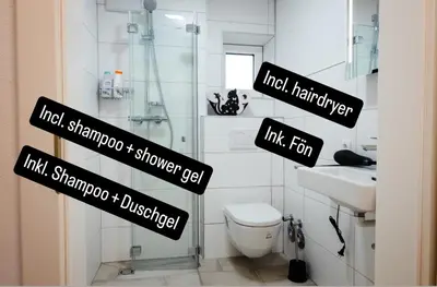 Ein Badezimmer in der Unterkunft Sepperls Stubn Apartment - PETS no extra cost - Bad Goisern - 24-hours Self check-in