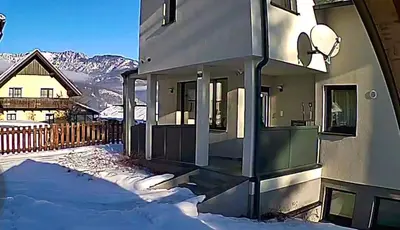 Ein allgemeiner Bergblick oder ein Berglick von der Ferienwohnung aus
