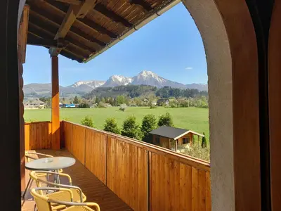 Ein allgemeiner Bergblick oder ein Berglick von der Ferienwohnung aus
