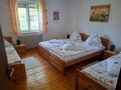 Ein Bett oder Betten in einem Zimmer der Unterkunft Maria's Ferienwohnung