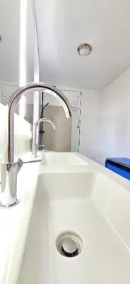 Ein Badezimmer in der Unterkunft Stilvolle Suite mit Panoramablick, Lift, Ruhe, Komfort Thermenerlebnis