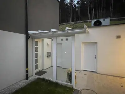 Das Gebäude in dem sich die Ferienwohnung befindet