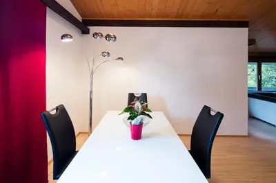 Ein Sitzbereich in der Unterkunft W & S Executive Apartments - Hallstatt I