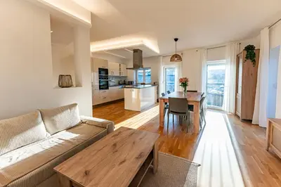 Ein Sitzbereich in der Unterkunft Exklusiv Apartment Trattberg