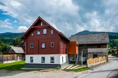 Ein allgemeiner Bergblick oder ein Berglick von der Ferienwohnung aus