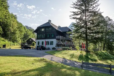 Naturlandschaft in der Nähe der Lodge