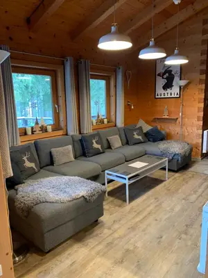 Ein Sitzbereich in der Unterkunft Luxury Filzmoos Chalet