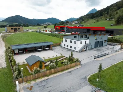 Ein allgemeiner Bergblick oder ein Berglick von der Ferienwohnung aus