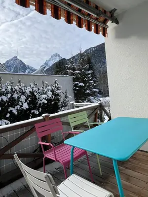 Ein allgemeiner Bergblick oder ein Berglick von der Ferienwohnung aus