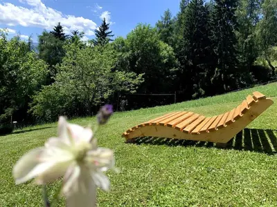 Ein Garten an der Unterkunft Ferienwohnungen Berger im ersten Stock